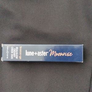 LUNE + ASTER BRONZE+GO REALGLOW CREAMY CHEEK DUO IN SHADE MOONRISE 0.37 OZ BOXED